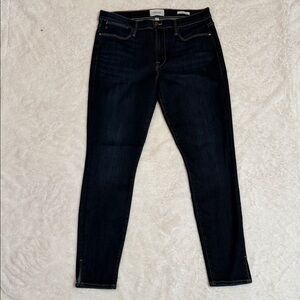 Frame Le High Skinny Jeans in Dark Blue Wash